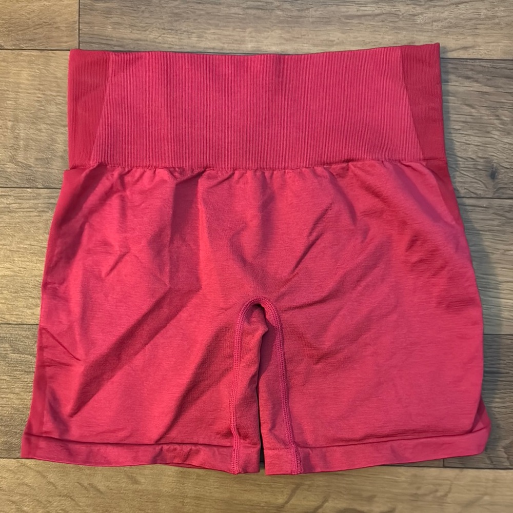 NVGTN Size Small Magenta Berry Contour Shorts Sexy Tight Workout Butt Sculpting